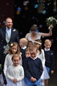 photographie de mariage, sortie de messe