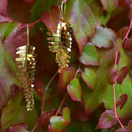 boucles d'oreilles sciées en laiton plaqué or en feuilles de fougère, Boucles Fougère