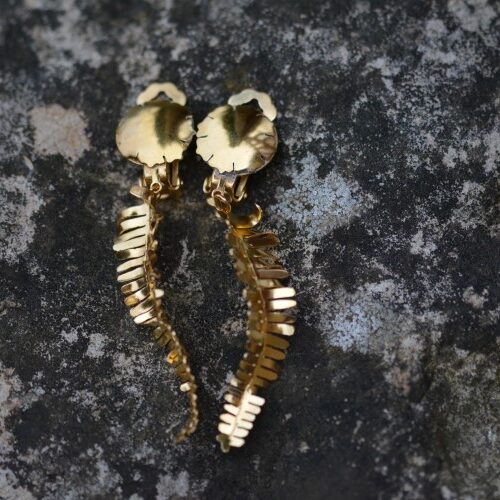 boucles d'oreilles clips sciées en laiton plaqué or en feuilles de fougère, Boucles Fougère Clip