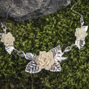 collier Serenum Gardenia en argent et ivoire de mammouth