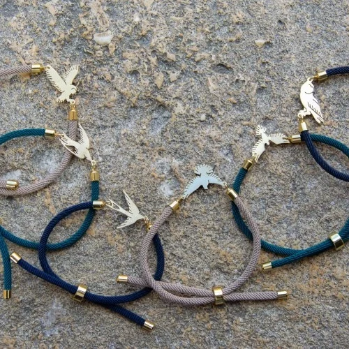 bracelet oiseau et cordon