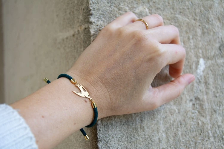 bracelet oiseau et cordon