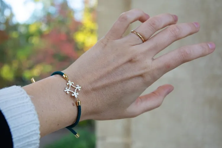 bracelet quadrilobe et cordon